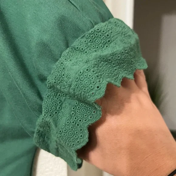 Ann Taylor Forest Green Ruffle Blouse medium - Picture 3 of 13